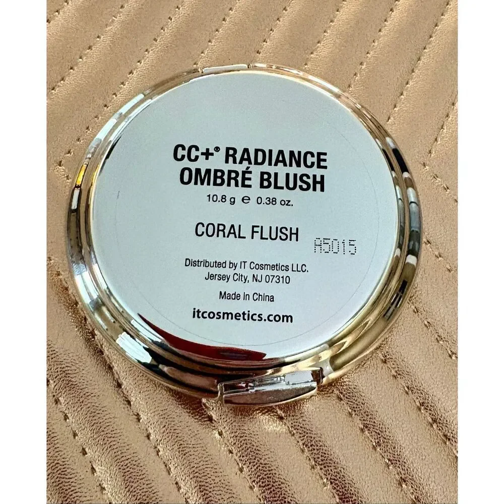 IT COSMETICS - CC+Radiance Ombré Blush/Color Correcting+Anti-Aging/Coral Flush